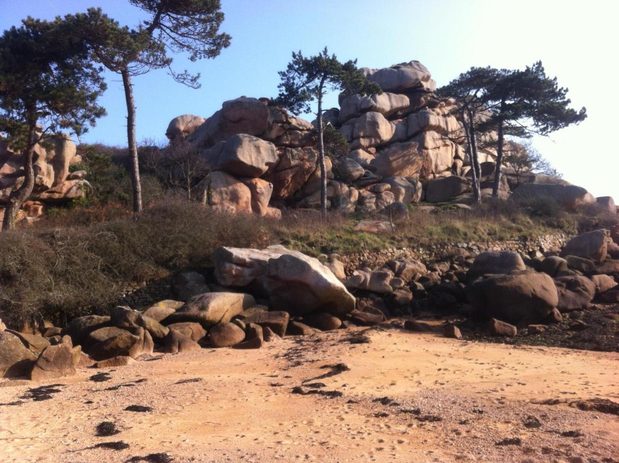 Trestraou, Cote De Granit Rose, Studio Vue Mer, Rez-De-Chaussee Perros-Guirec Exterior foto